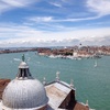 Vista dall’alto: la città e la sua laguna