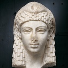 Testa ritratto di regina tolemaica, Età tolemaica, Marmo pario, h 39 cm | Courtesy Musei Capitolini, Centrale Montemartini, Roma