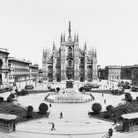 Giovanni Negri a Milano. Immagini storiche del Novecento