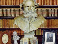 immagine di Busto di G. Carducci