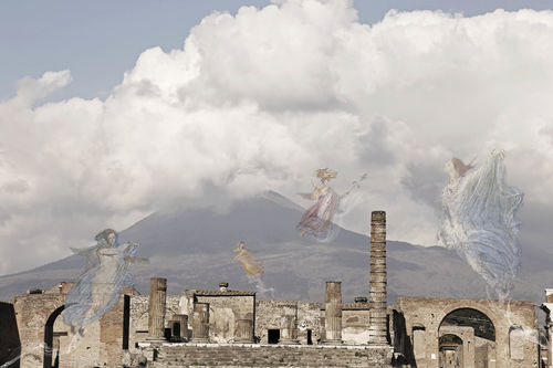 Fantasmi a Pompei. Dario Assisi e Riccardo Maria Cipolla