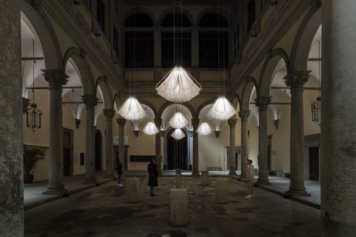 DRIFT, Shy Society, Palazzo Strozzi, Firenze, 2024. Photo Ela Bialkowska, OKNOstudio