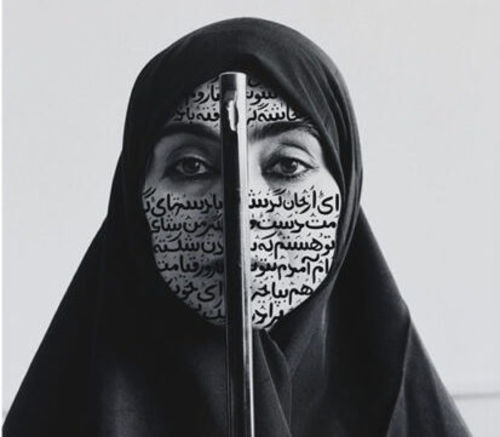 Shirin Neshat, Rebellious Silence, 1994. Courtesy l'artista e Gladstone Gallery