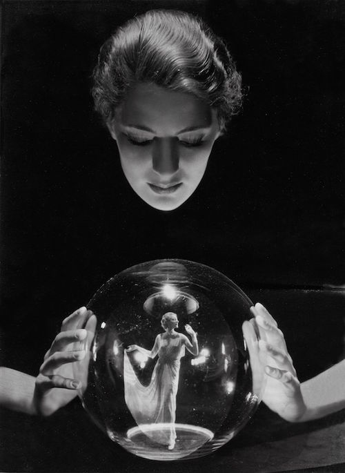 George Hoyningen-Huene, <em>Lee Miller and Agneta Fisher</em>, <em>Vogue</em>, 1932 | &copy;&nbsp;George Hoyningen-Huene Estate Archives