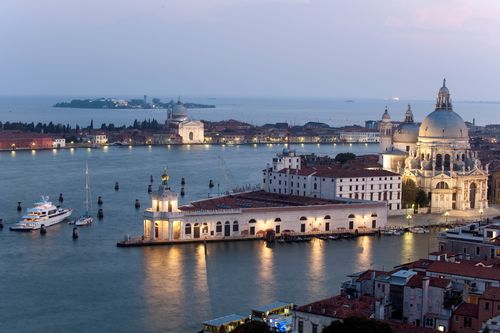 Punta della Dogana, Venezia | Courtesy of&nbsp; &copy; Palazzo Grassi | &copy; Foto Thomas Mayer