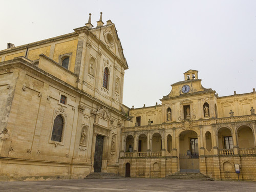 Piazza Duomo a Lecce, Cattedrale e Palazzo Episcopale | Foto: Staraldo