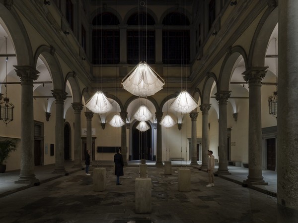 DRIFT, Shy Society, Palazzo Strozzi, Firenze, 2024. Photo Ela Bialkowska, OKNOstudio