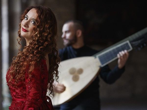 Masquevoces, Estrella Cuello Ramón (soprano) e Josías Rodríguez (tiorba e chitarra barocca)